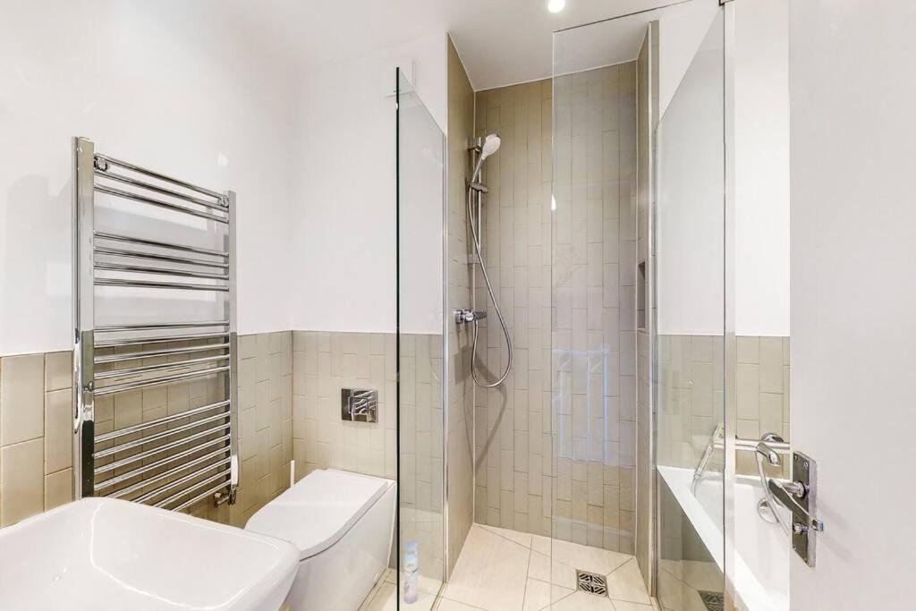 Charming 2-Bedroom Maisonette With Private Garden London Kültér fotó